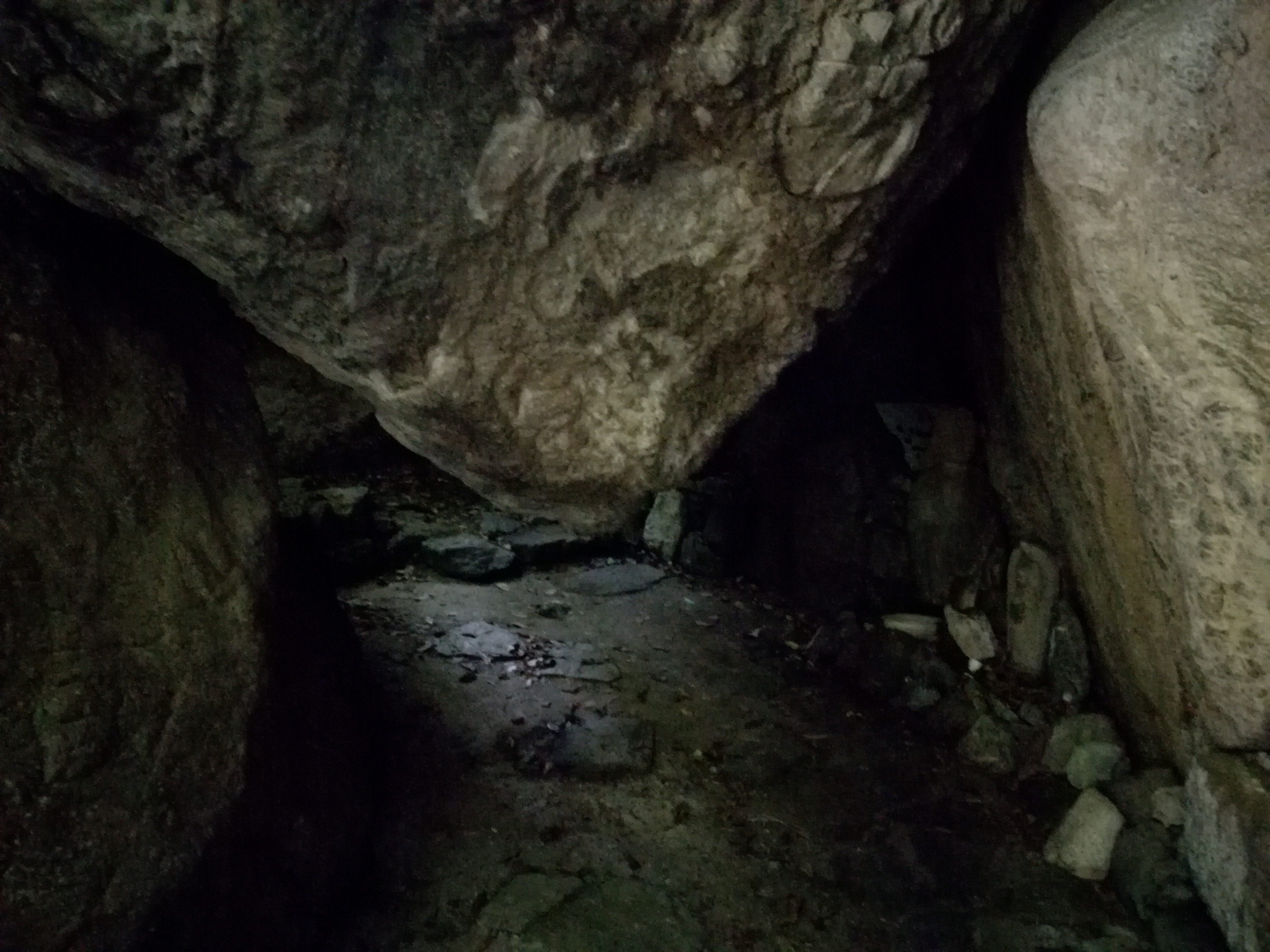 福岡の南蔵院の洞窟
